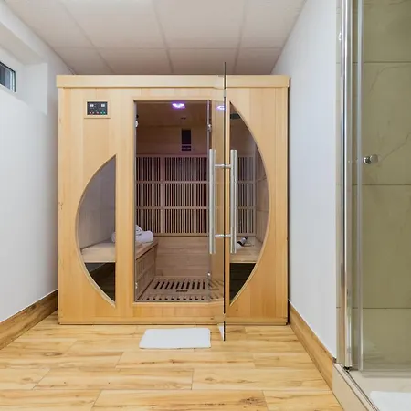 Family Apartments With Sauna On The Hill Apartment