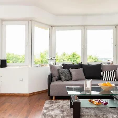 Family Apartments With Sauna On The Hill Apartment